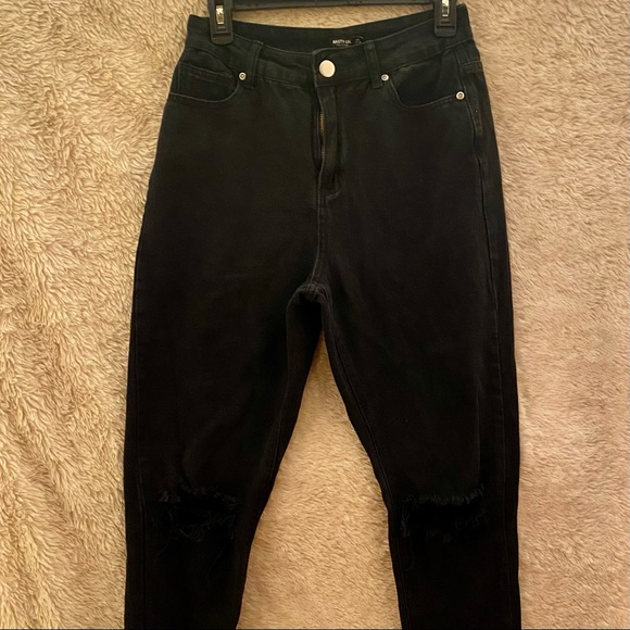 Nasty Gal High Waisted Mom Jeans with Distressed knees, ankle length size US 6 - Picture 5 of 10